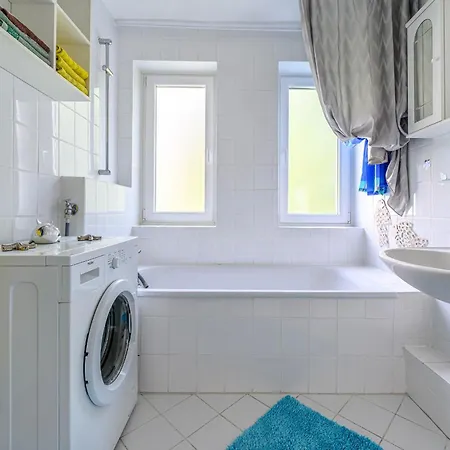 3-room In Mittelfeld Near Messe Hannover